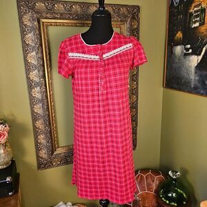 Celestial Dreams Red Plaid Lace Trim Short Sleeve Nightgown Sleep Shirt M